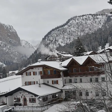 Hotel Scoiattolo 3*