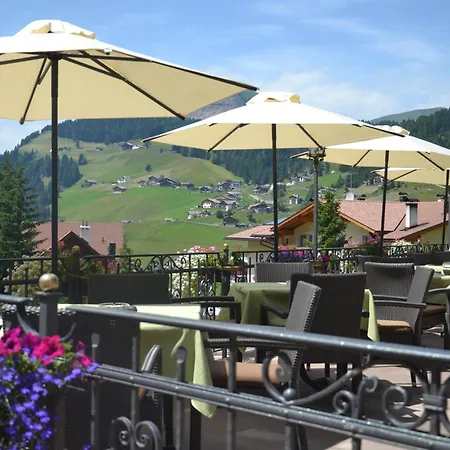 Hotel Scoiattolo 3*